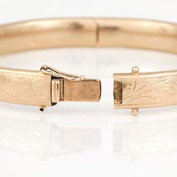 ARMRING med graverad dekor.