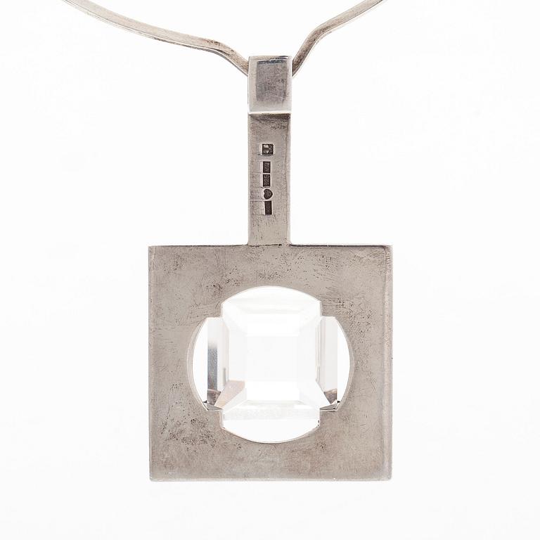 Mirjam Salminen, halssmycke, syntetisk spinell, silver.