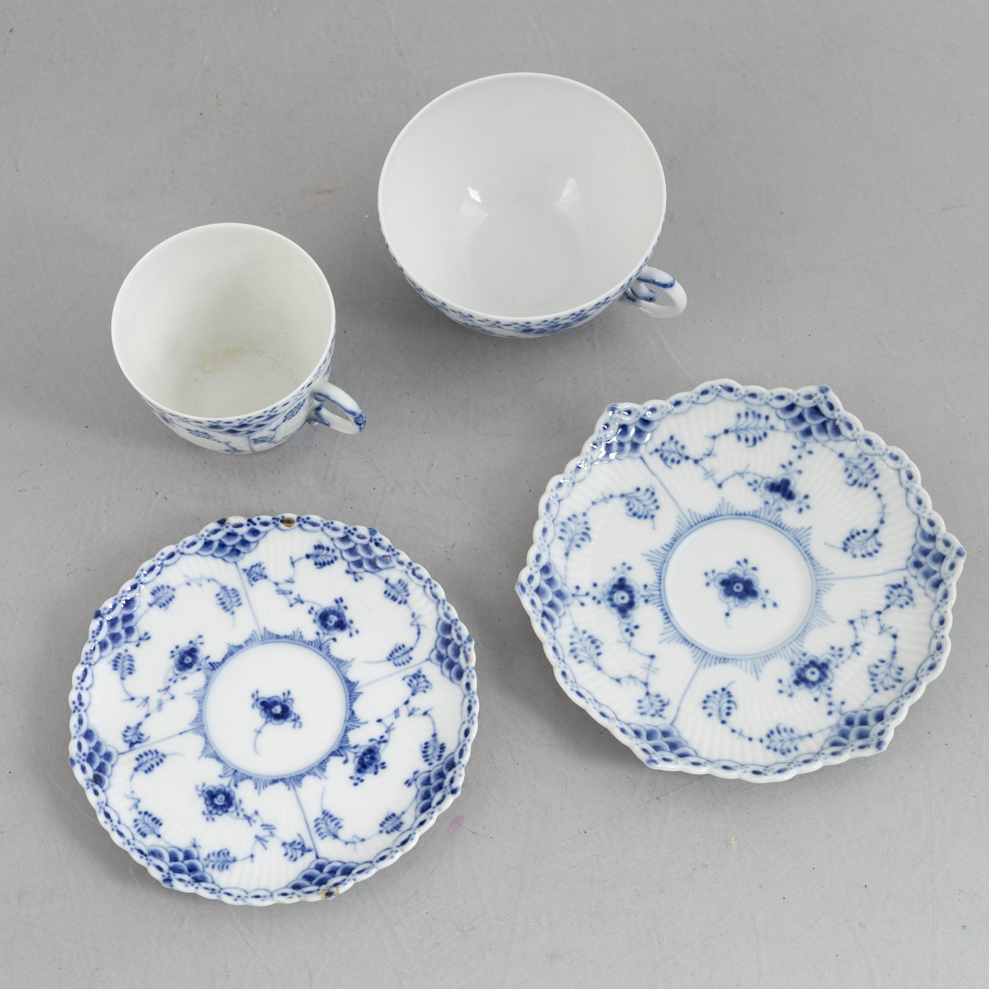 Royal Copenhagen, 21 pieces of "Blue Fluted" porcelain, Denmark, 20th century.