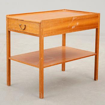 SÄNGBORD, modell 914, Josef Frank, Svenskt Tenn, 1900-talets andra hälft.