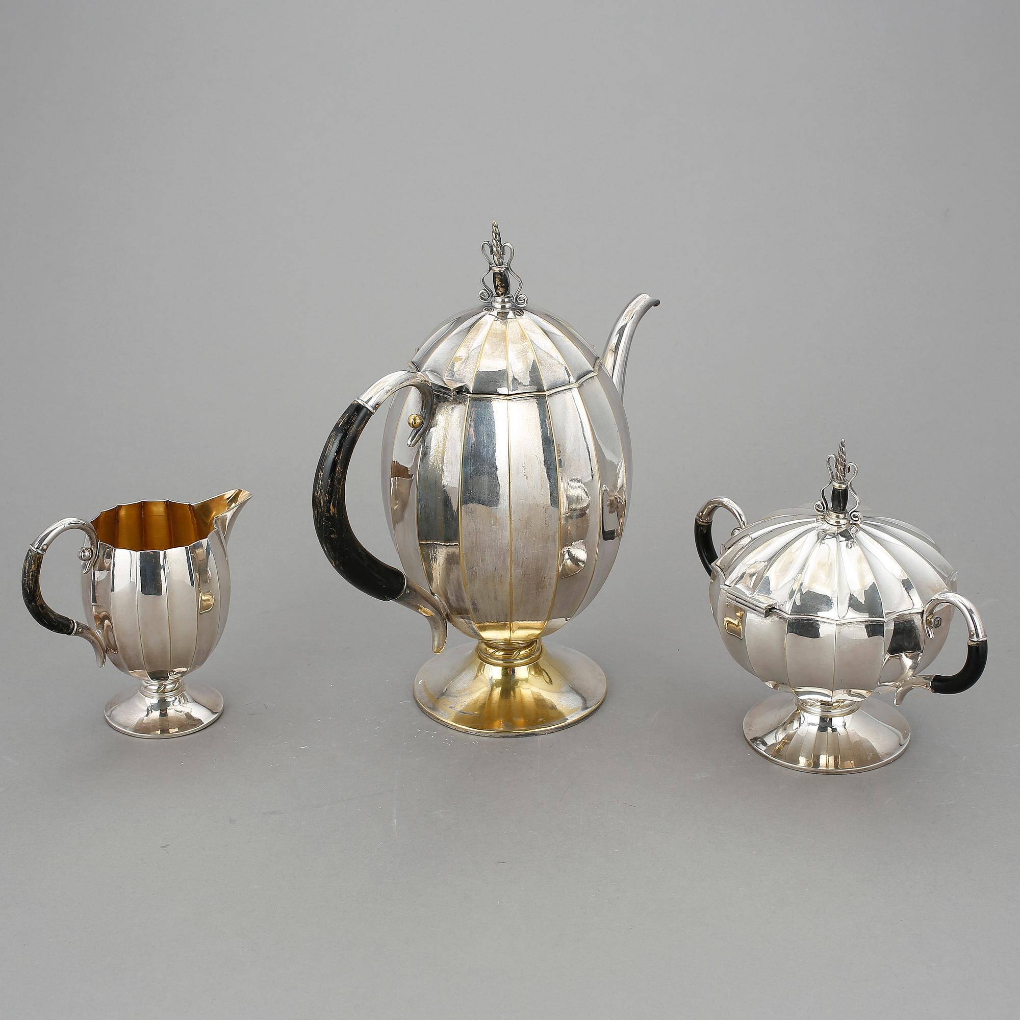 KAFFESERVIS, 3 delar, nysilver, CG Hallberg, 1900-talets första hälft.