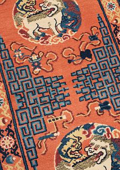 GALLERIMATTA. Semiantik Kina. 762,5 x 71,5 cm.