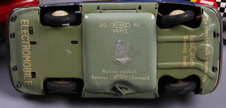 PLÅTBILAR, 5 st, 1900-talets andra hälft.