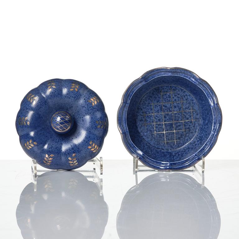 Wilhelm Kåge, a set of two Argenta stoneware vases, two dishes and a bowl with lid, Gustavsberg 1930s-50s.