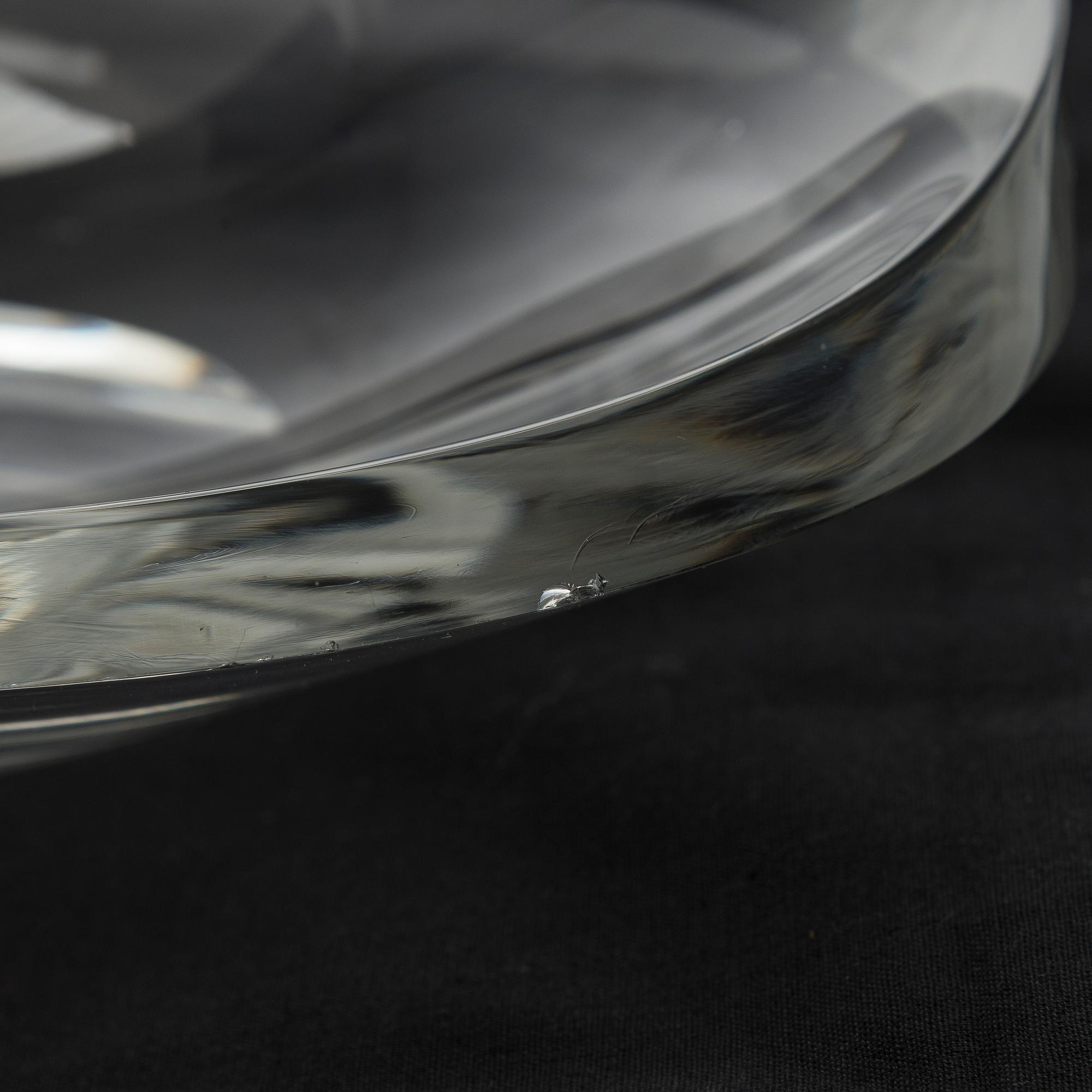 Tapio Wirkkala, an Art glass bowl, signed Tapio Wirkkala Iittala 3860.