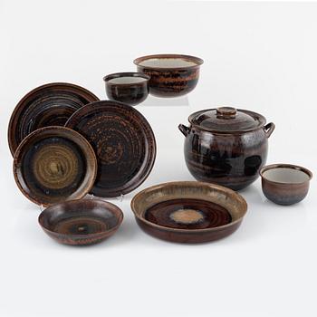 Carl-Harry Stålhane, a 45-piece stoneware "Titan" dinner service, Designhuset, second half of the 20th century.