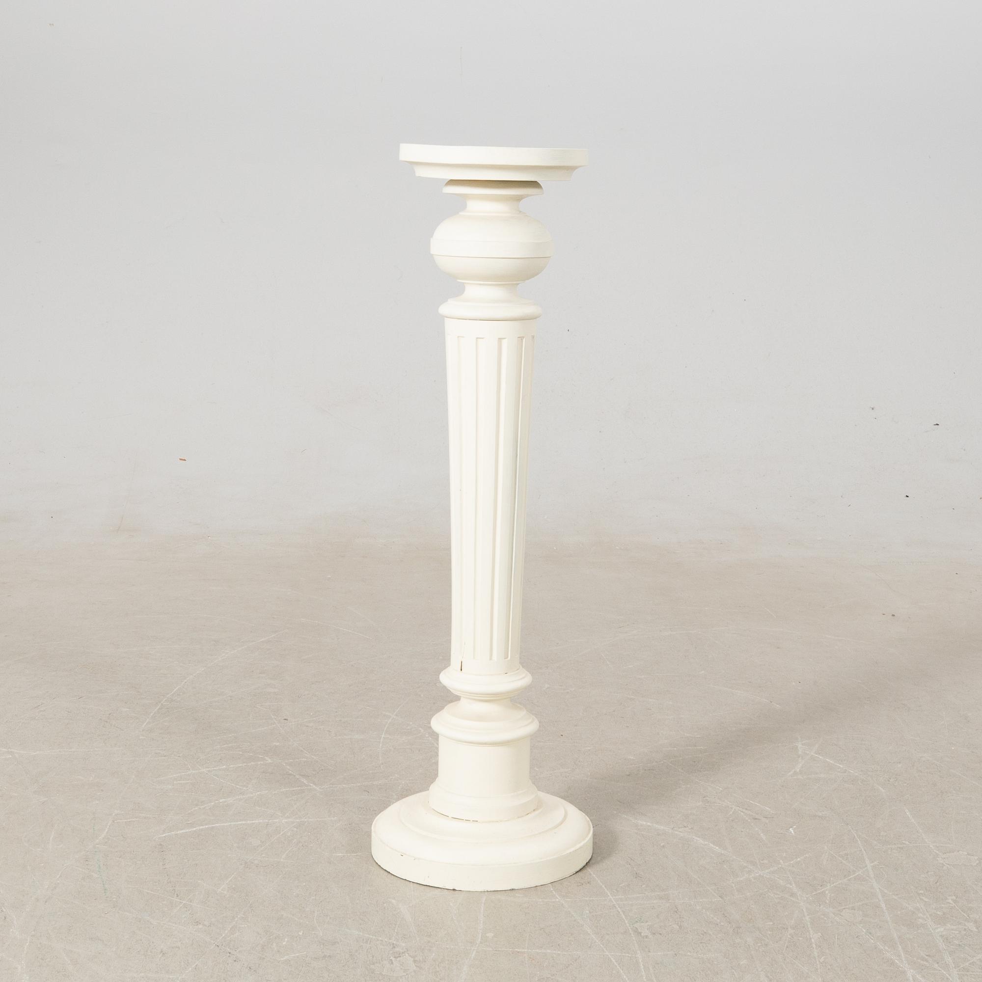 Pedestal, first half of the 20th century.