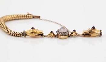 Armband 18K guld med ametister och gammalslipade diamanter.