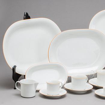 SIGNE PERSSON-MELIN, MAT- och KAFFESERVIS, benporslin, 106 delar, "Primeur" och "A la carte", Rörstrand. Formgiven 1980.