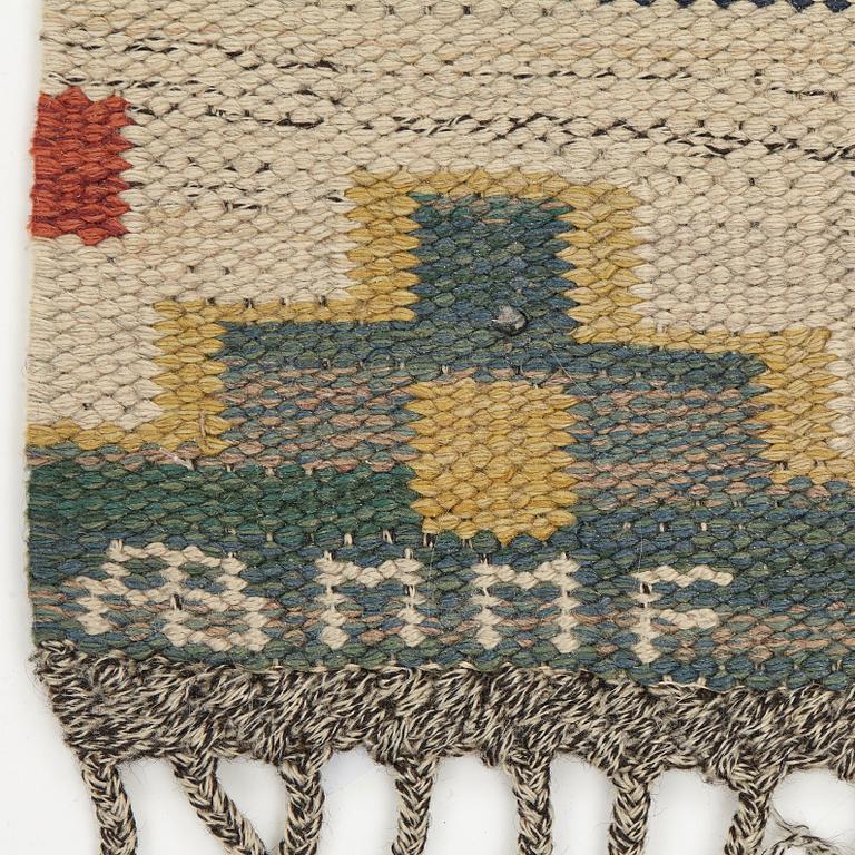 Märta Måås-Fjetterström, GALLERIMATTA, "Blå heden", rölakan, ca 192,5 x 85-86 cm, signerad AB MMF.