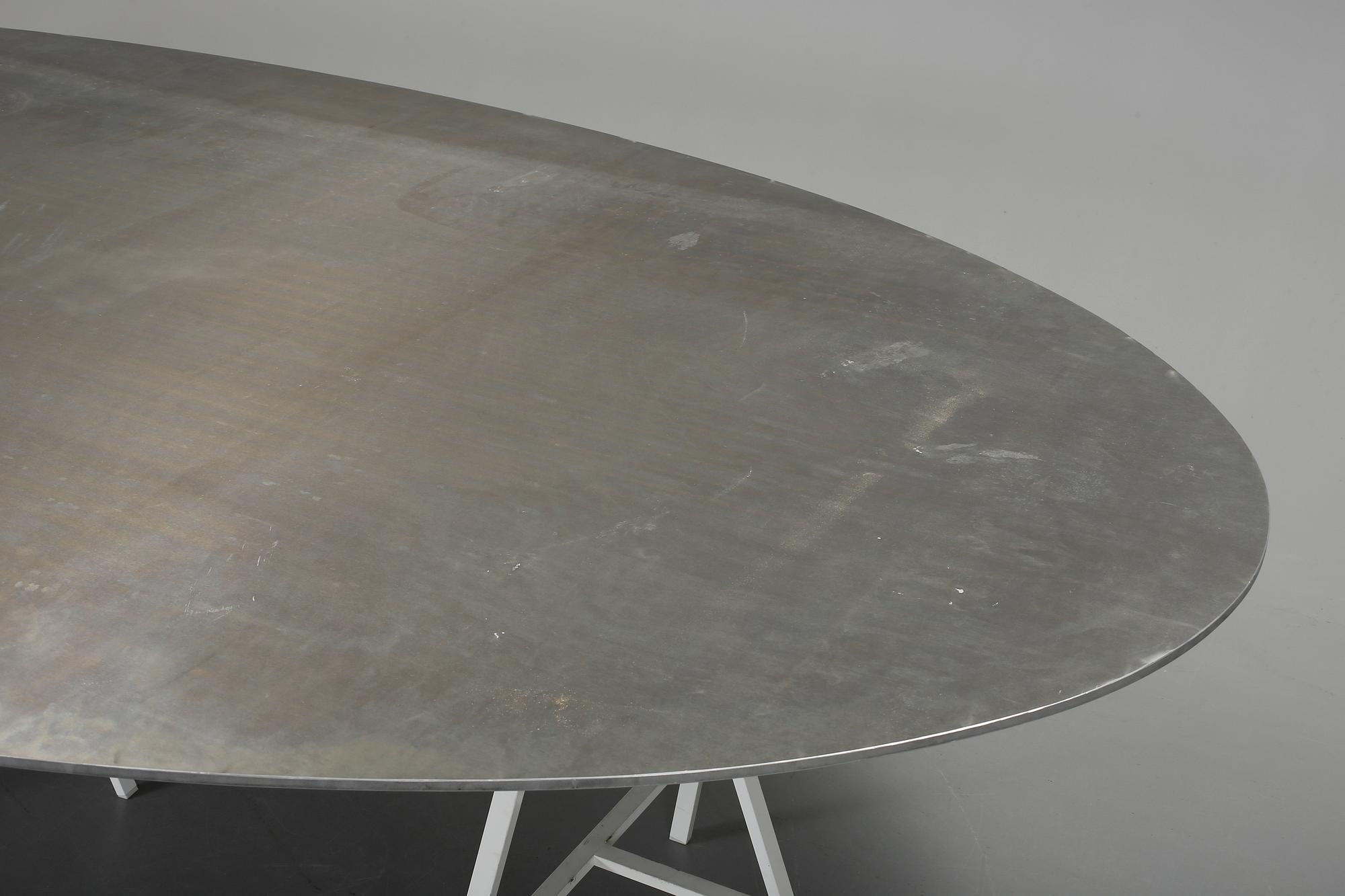 BORD, aluminium, 2000-tal.