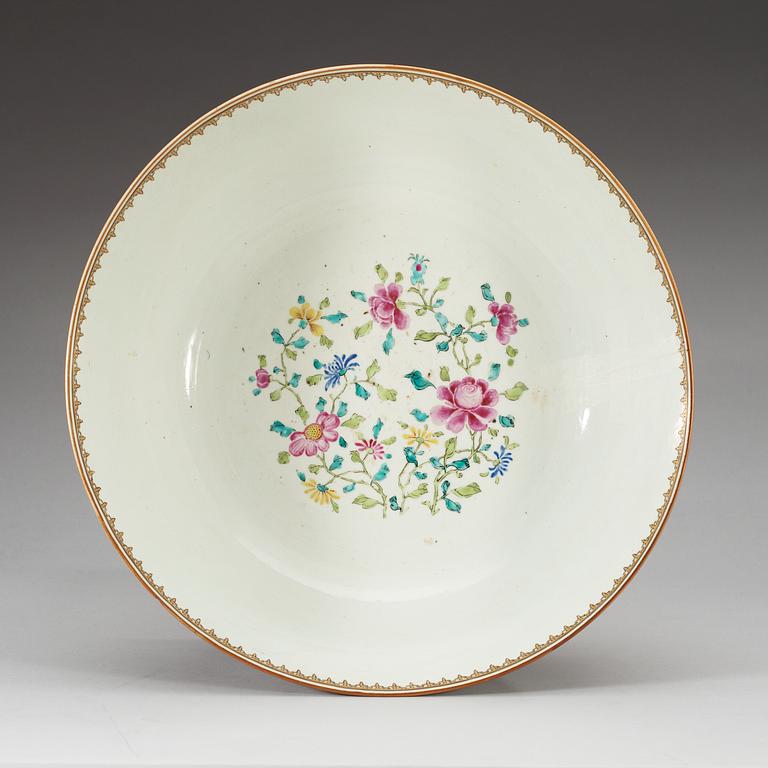 BÅLSKÅL, kompaniporslin. Qing dynastin, Qianlong (1736-95).