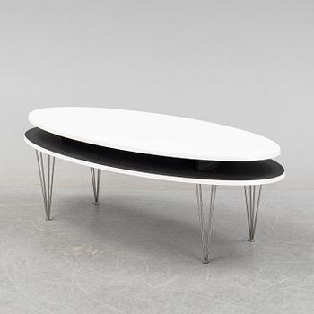 A coffee table, late 20th Century / 21st Century.