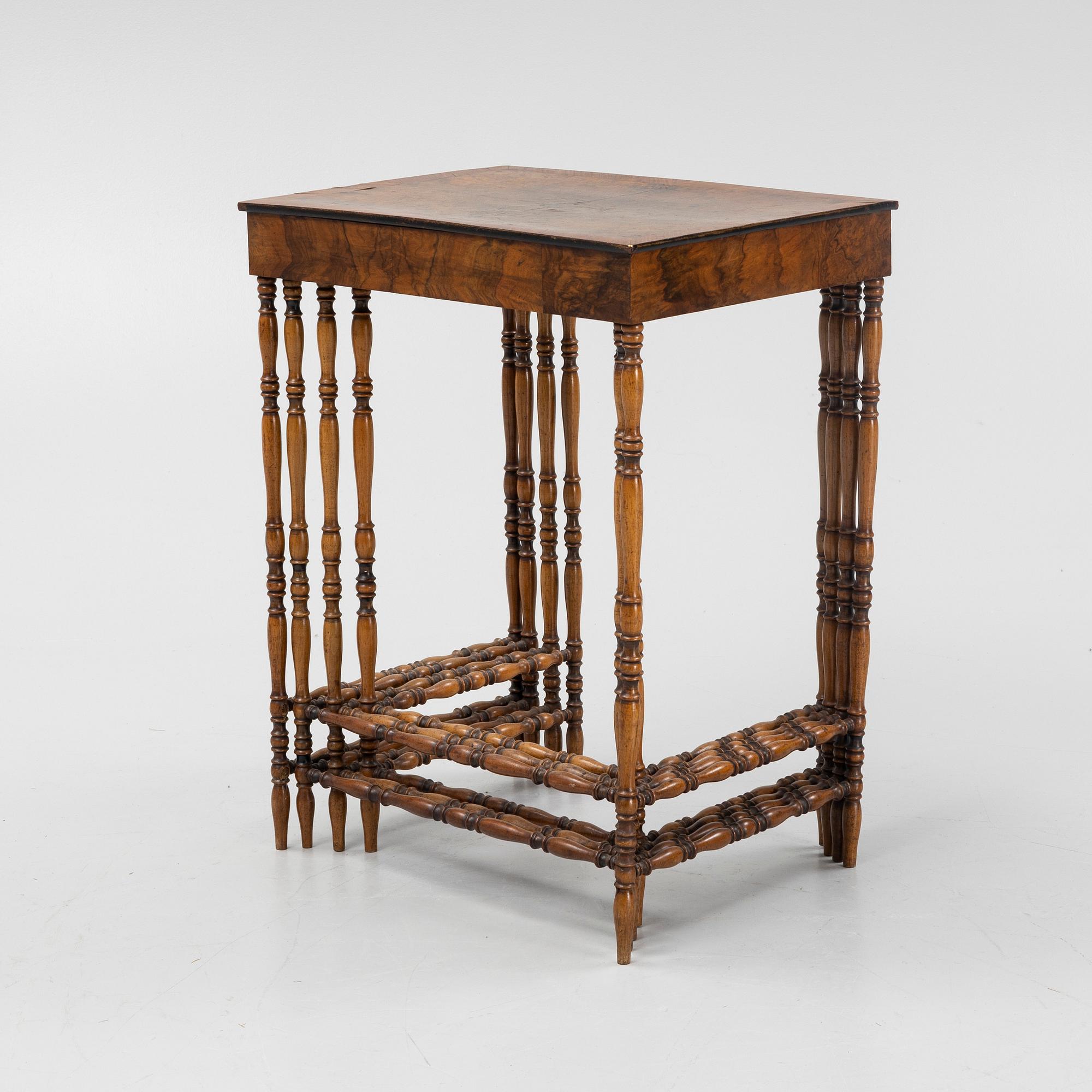 A 4-piece nesting table, first half of the 20th century.
