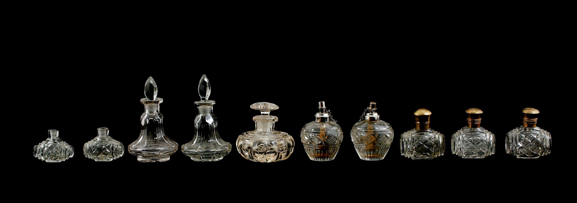 PARFYMFLAKONGER, glas, 10 st, 1700-/1800-tal.