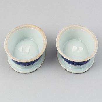 A pair of blue and white salts, Qing dynasty, Jiaqing (1796-1820).