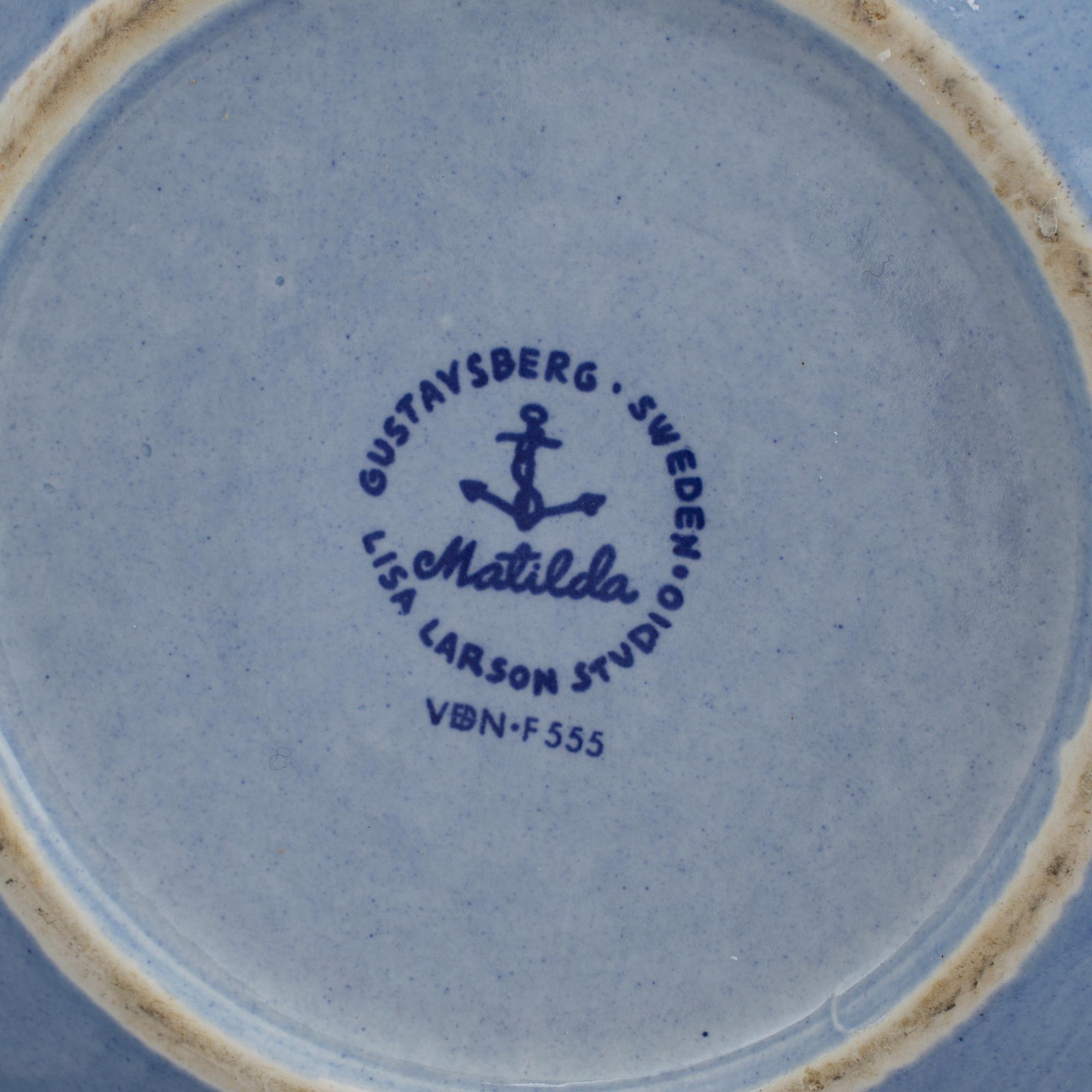 A EARTHENWEAR LISA LARSON 'MATILDA' SOUP TUREEN FOR GUSTAVSBERG, SWEDEN.