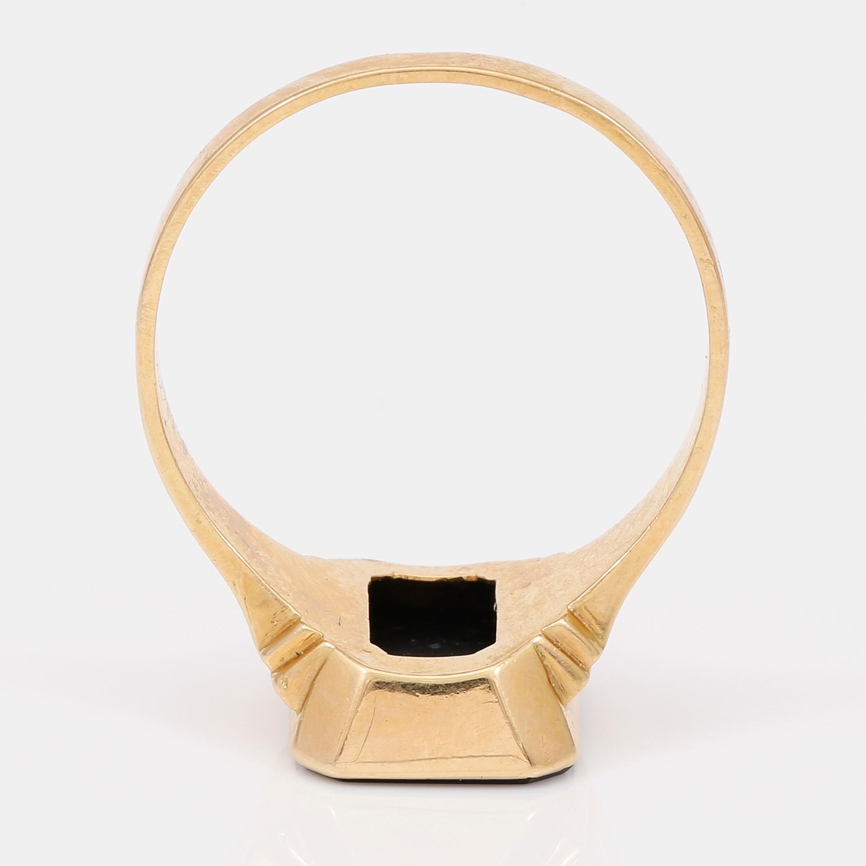 KLACKRING, svart sten, svenska stämplar, 1946.