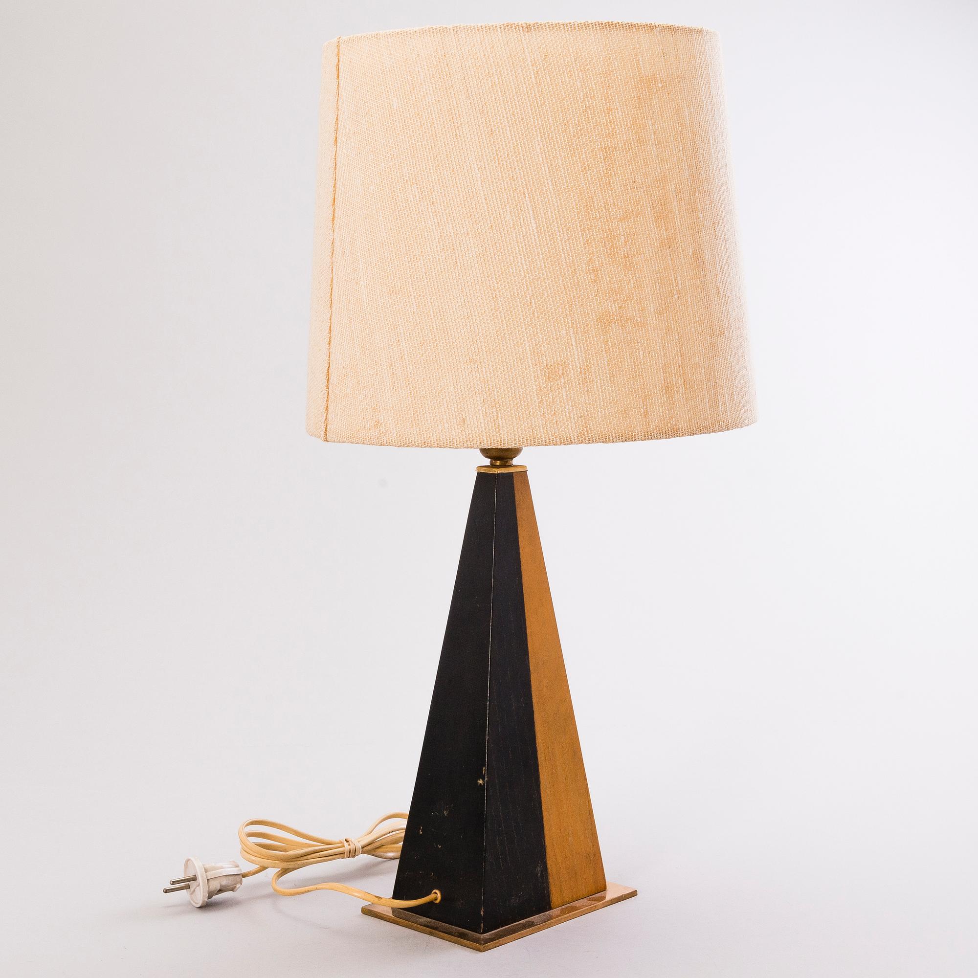 MARIA LINDEMAN, pöytävalaisin, Idman 1960-luku.