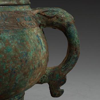 An archaic bronze food vessel, gui, presumably Shang Dynasty (c. 1600-1040 BC)/early Zhou Dynasty (1040-256 BC).