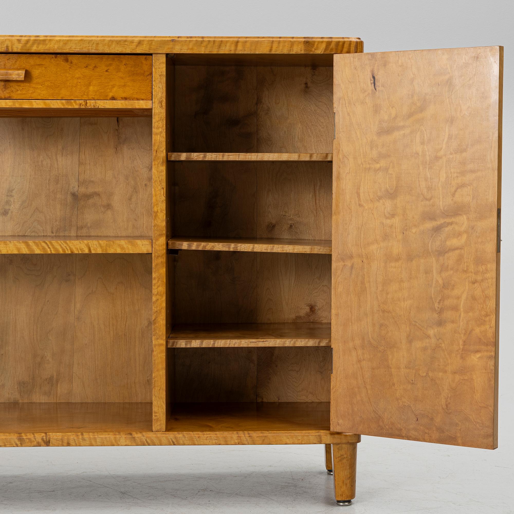 A functionalist book case, 1930s/1940s.