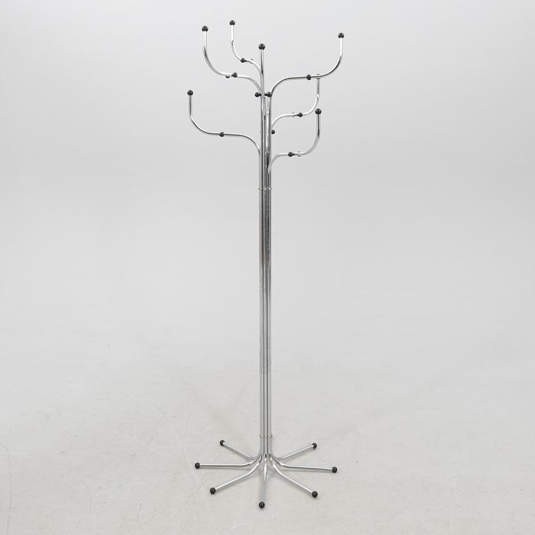 Sidse Werner, tamburmajor "Coat Tree" för Fritz Hansen Danmark omkring år 2000.