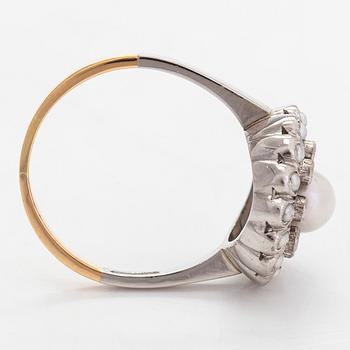 Ring, blomma, platina/18K guld med odlade pärlor samt åttkantsslipade diamanter, A.Tillander.