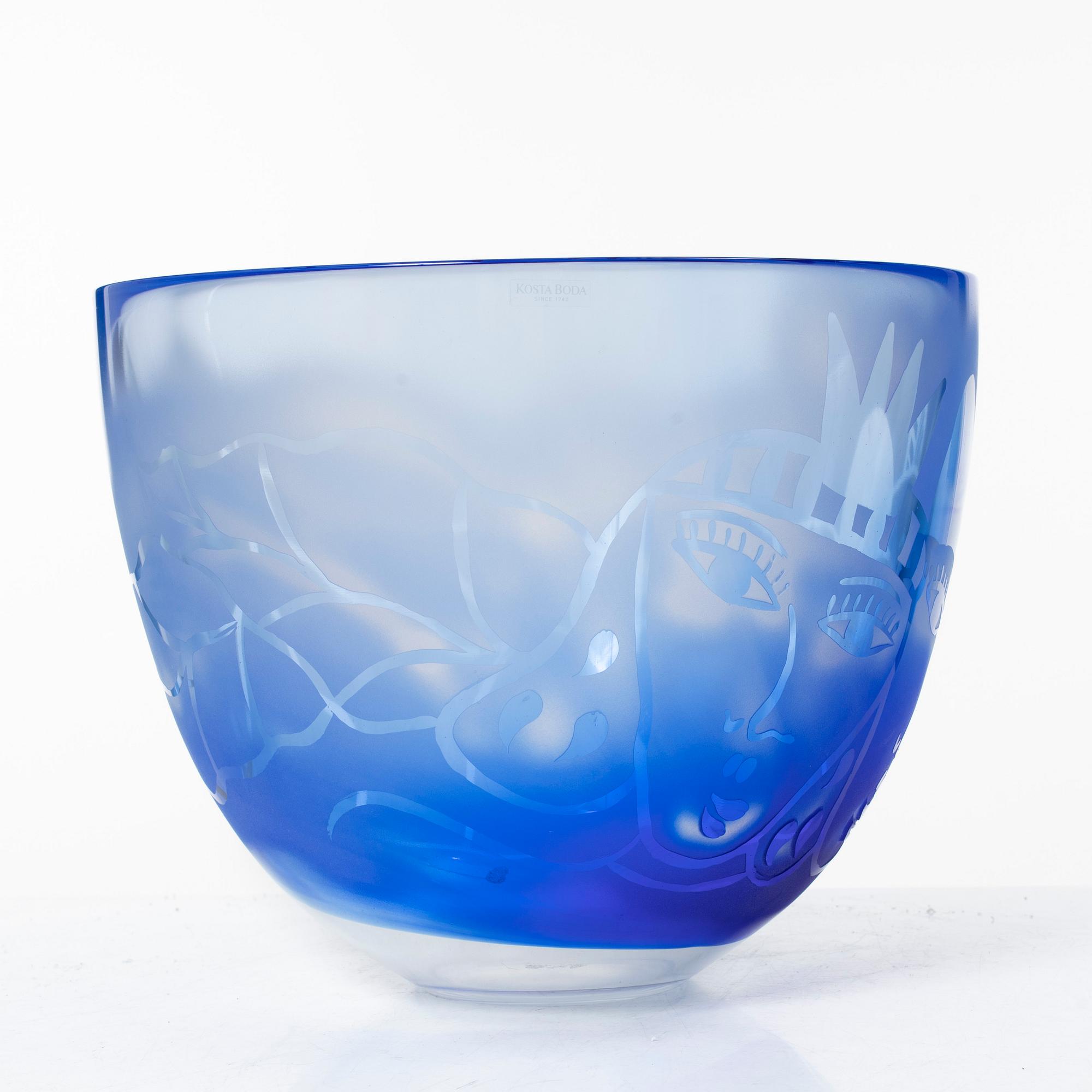 Ulrica Hydman-Vallien, a bowl, Kosta Boda.