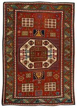 1084. ANTIK KARACHOF KAZAK. 218 x 156,5 cm.