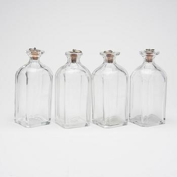 SCHATULL MED 4 ST FLASKOR, glas, 1800-talets första hälft.