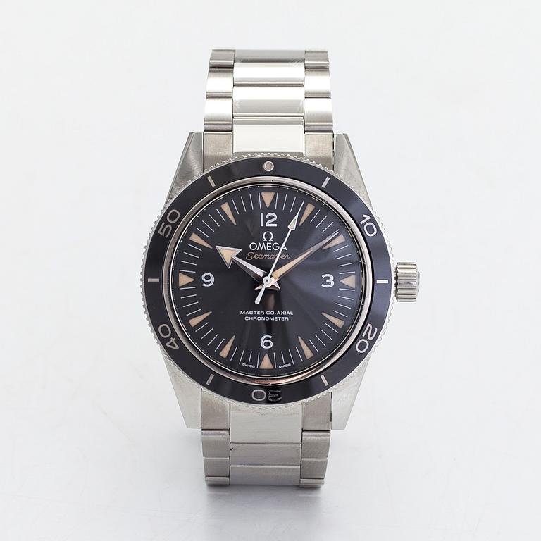 Omega, Seamaster 300, Master Co-Axial Chronometer, wristwatch, 41 mm.