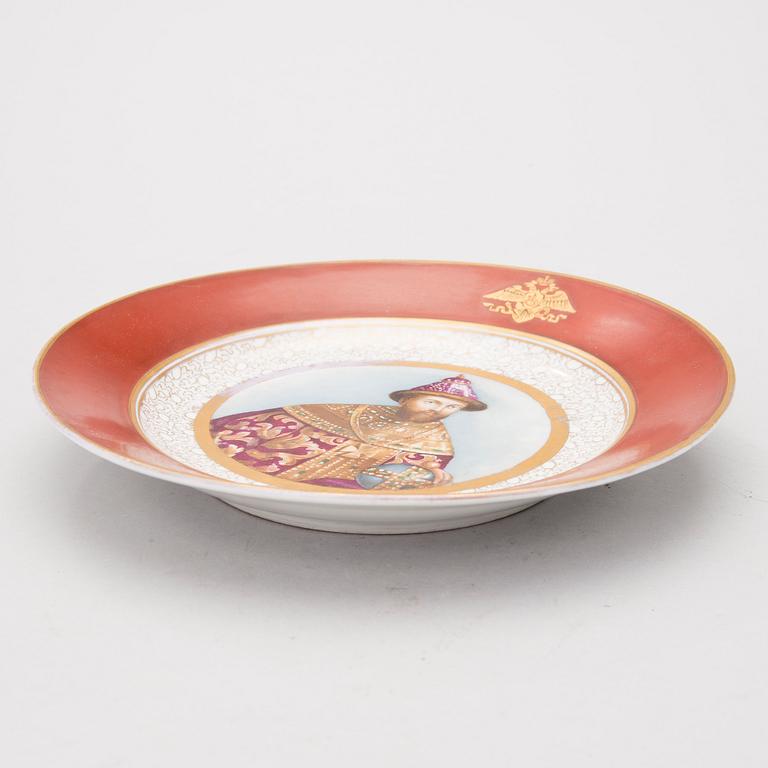 TALLRIK, porslin, Ryssland, Kejserliga porslinsfabriken, Nikolai I, 1825-55.