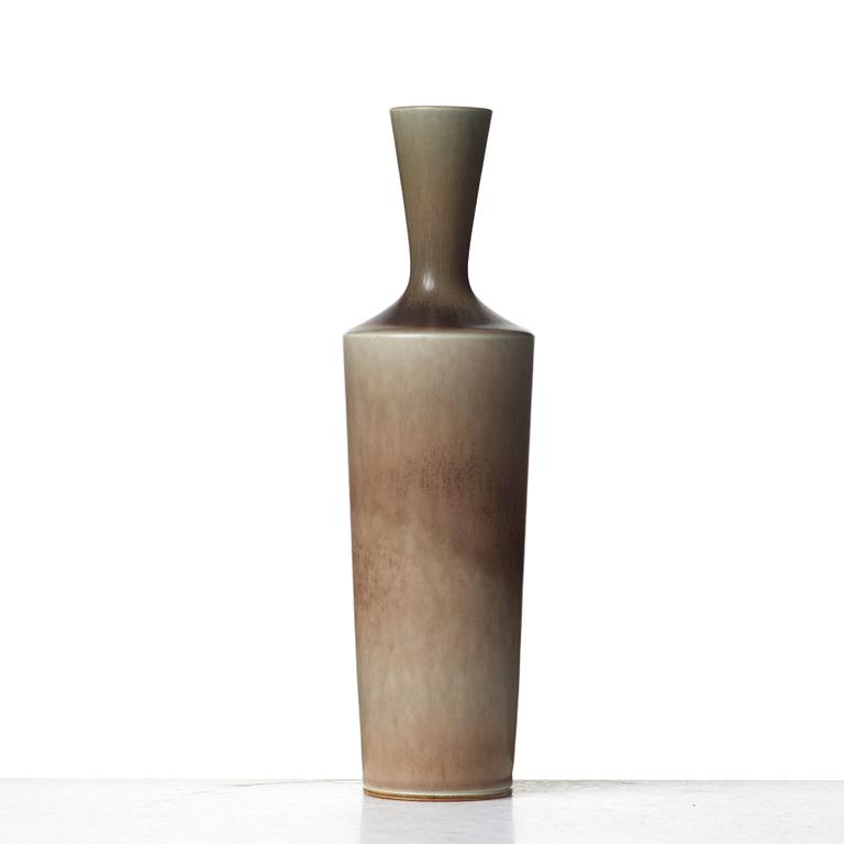 BERNDT FRIBERG, a stoneware vase, Gustavsberg studio, Sweden 1962.