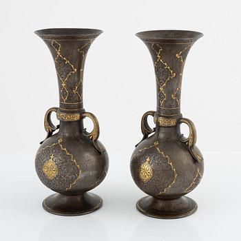 A pair of Persian vases, end of the 19th Century.