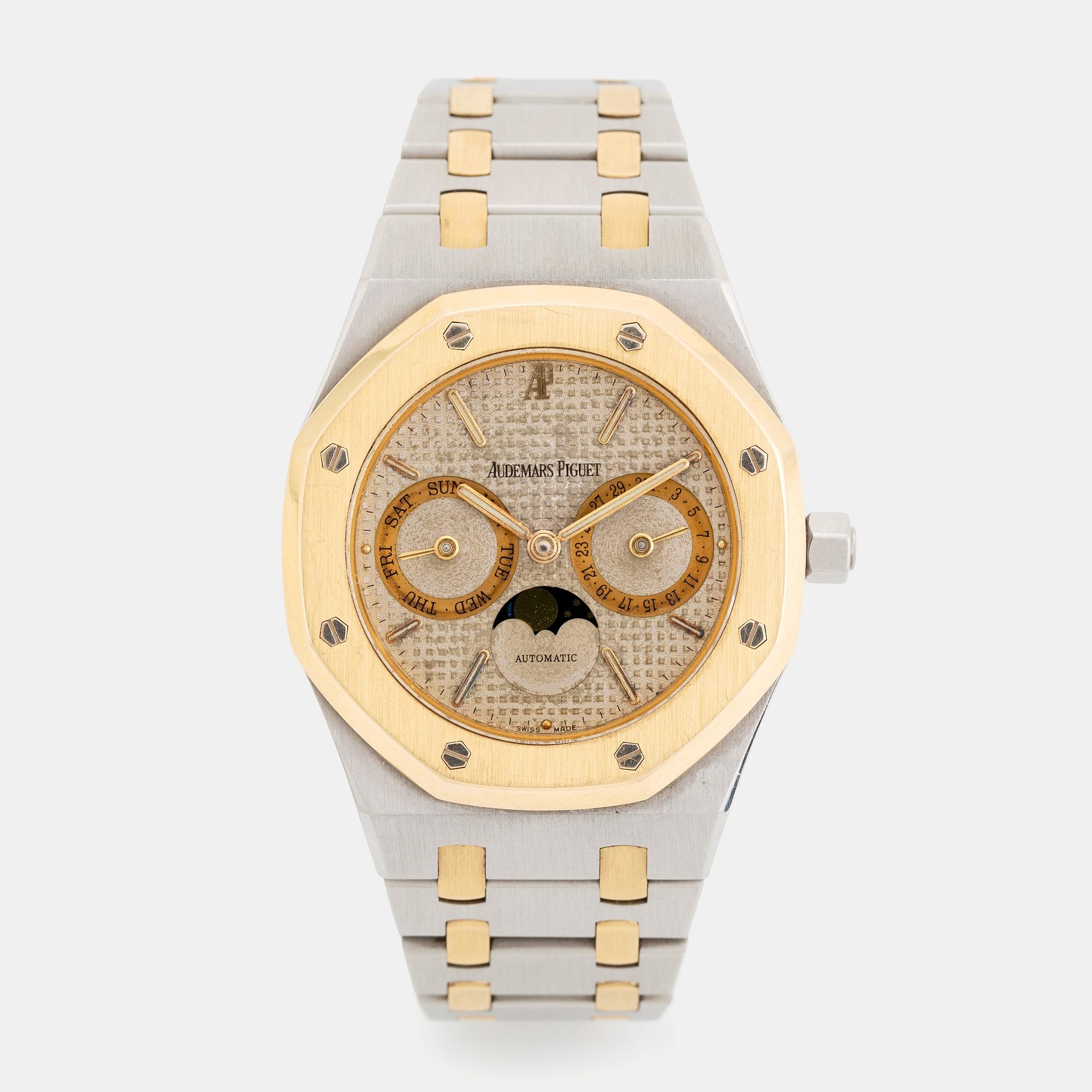 Audemars Piguet Royal Oak Day Date Moon Phase ca 1990. Bukowskis