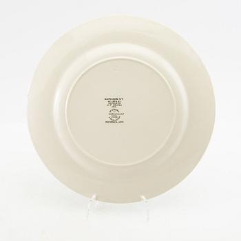 Plates 8 pcs "Napoleon Ivy" Wedgwood second half of the 1900s porcelain.