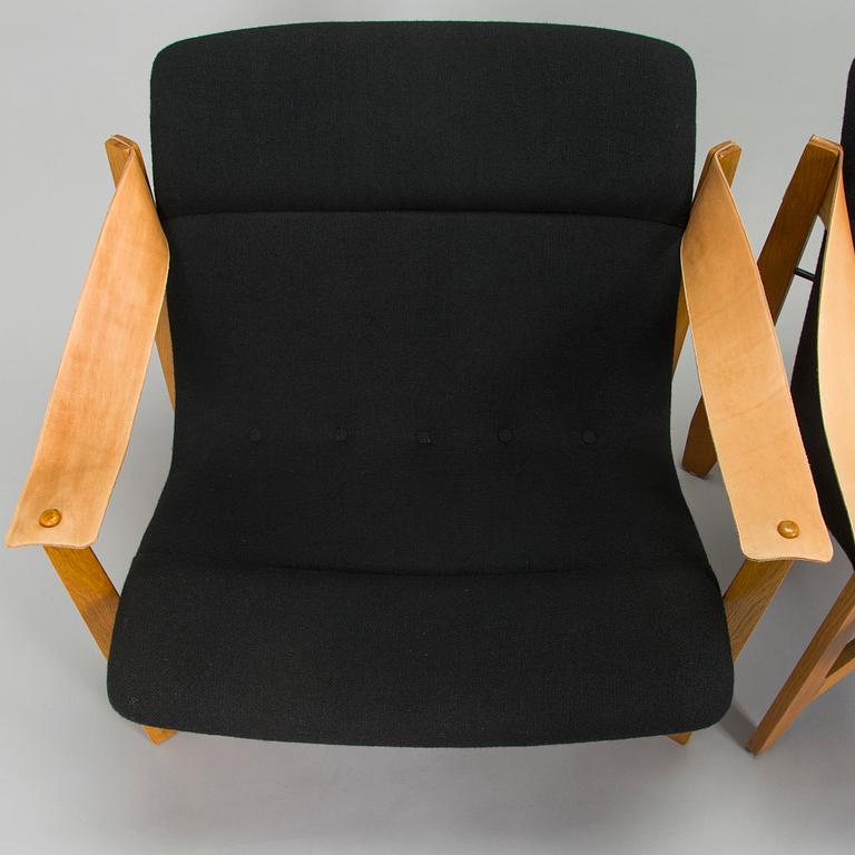 Antti Nurmesniemi, fåtöljer, ett par, modell 418, för Artek, 1950-tal.
