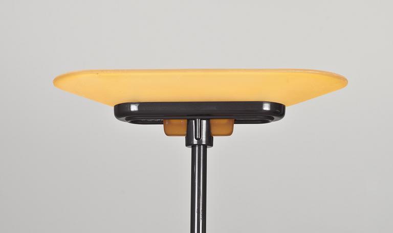 GOLVLAMPA, Flos. Design: King & Miranda. Modell: "JILL".