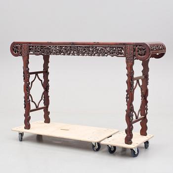 A hardwood communion table, late Qing dynasty (1662-1912).