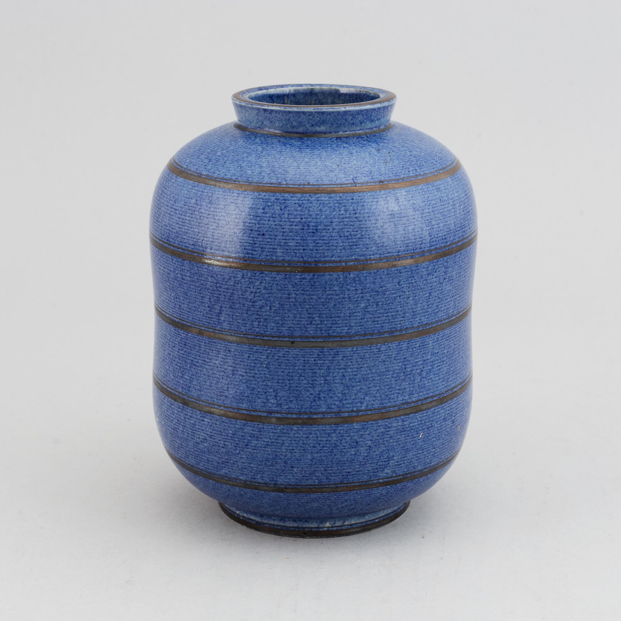 WILHELM KÅGE,  a stoneware vase, 'Argenta', 1079, Gustavsberg.