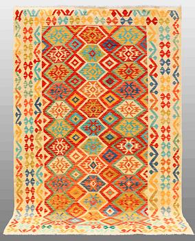 A CARPET, Kilim, ca 293 x 197 cm.