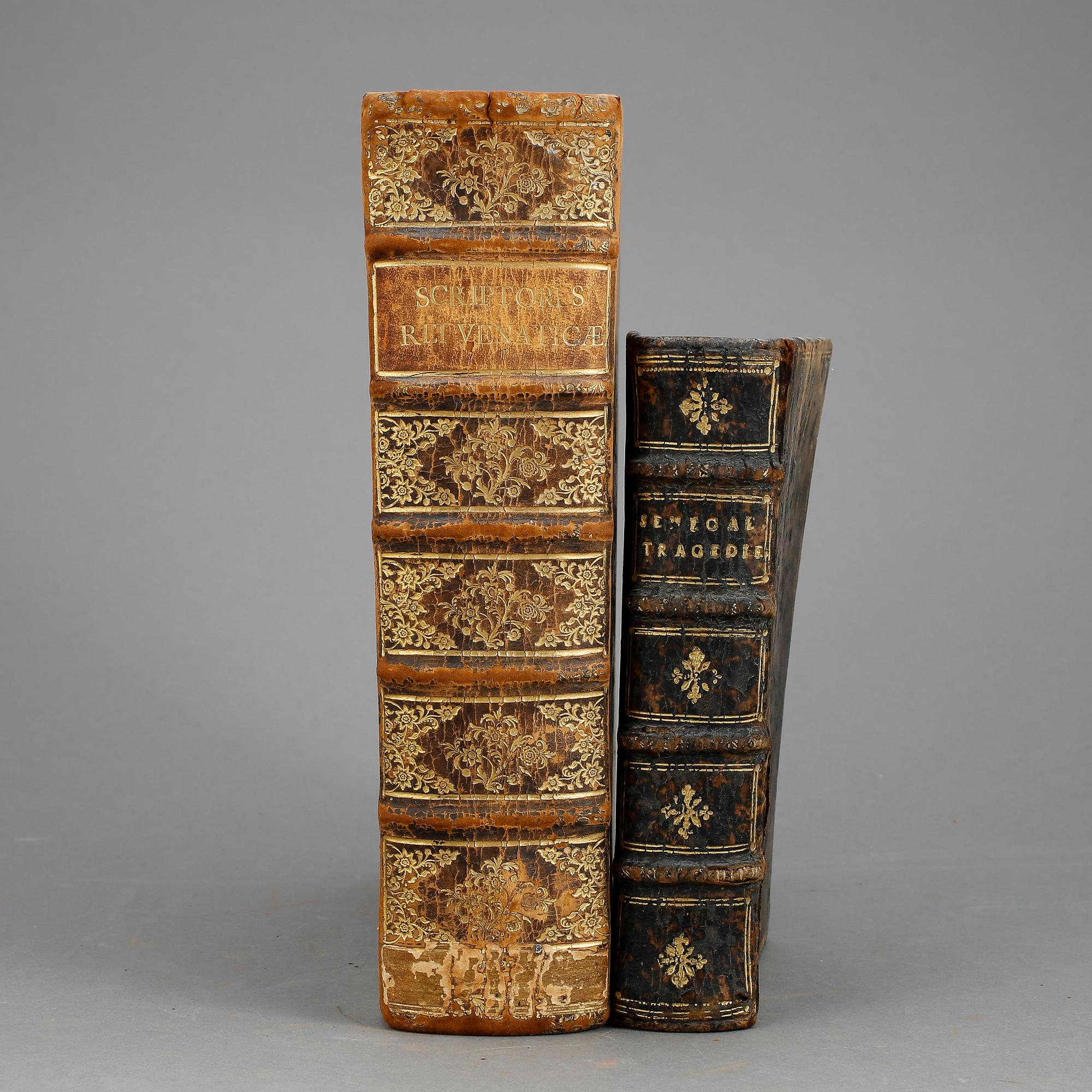 POETAE LATINI REI VENATICAE SCRIPTORES ET BUCOLICI ANTIQUI SAMT ANNAEI SENECA TRAGOEDIAE, Leyden 1728 resp 1651.