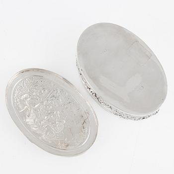 An English Silver Box, mark of Solomon Hougham, London 1799.