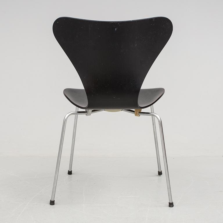 STOL, "Sjuan", Arne Jacobsen för Fritz Hansen, Danmark 1968.