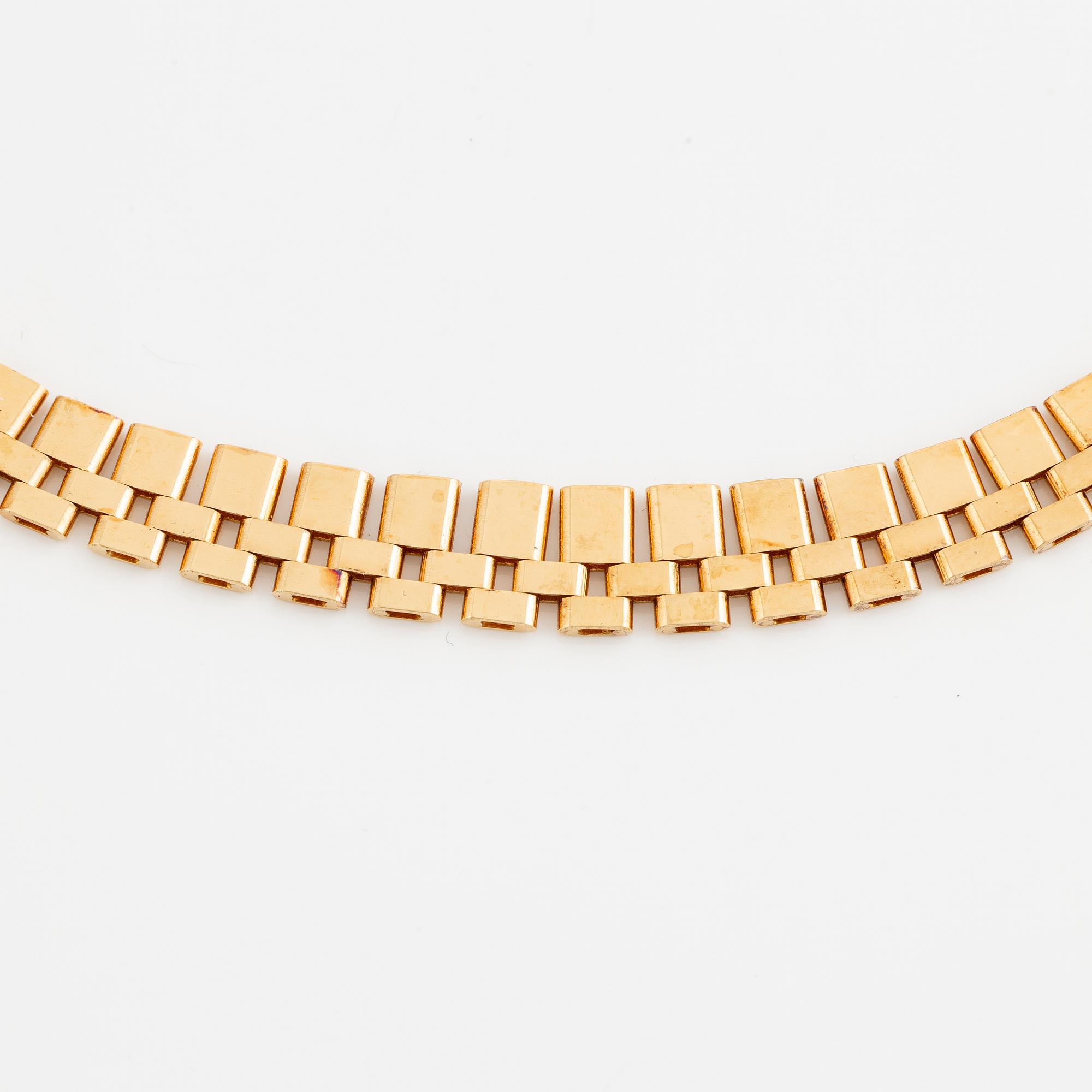Necklace, 18K gold.
