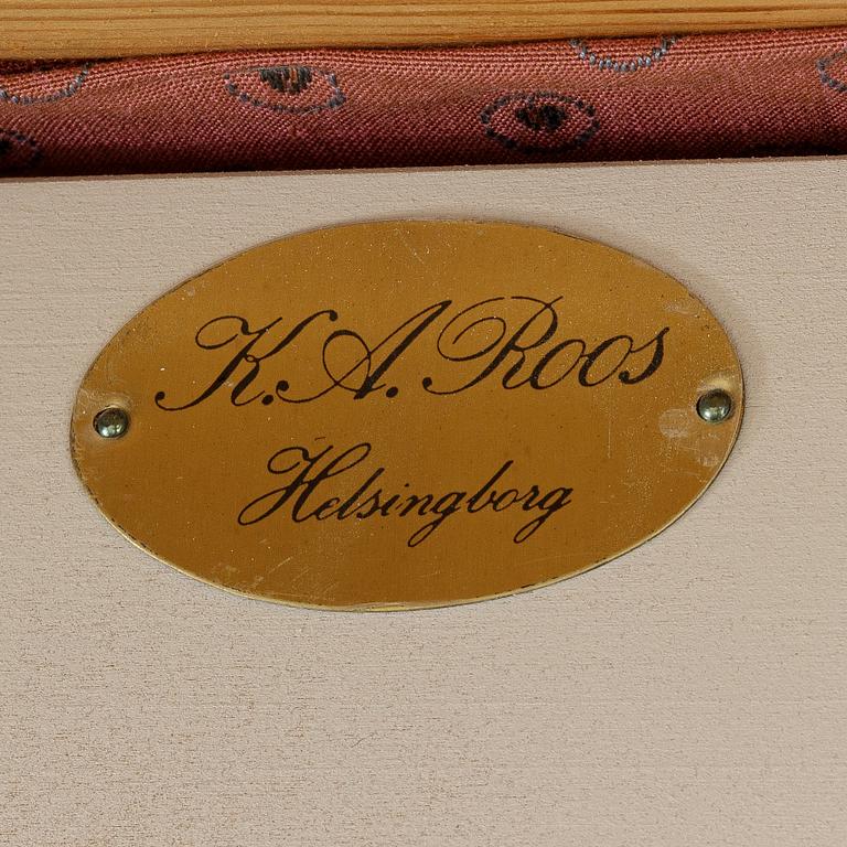 A Rococo style dining table and twelve chairs, KA Roos, Helsingborg, modern production.