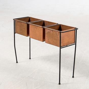 Hans-Agne Jakobsson, flower table, model "M 76", Markaryd.