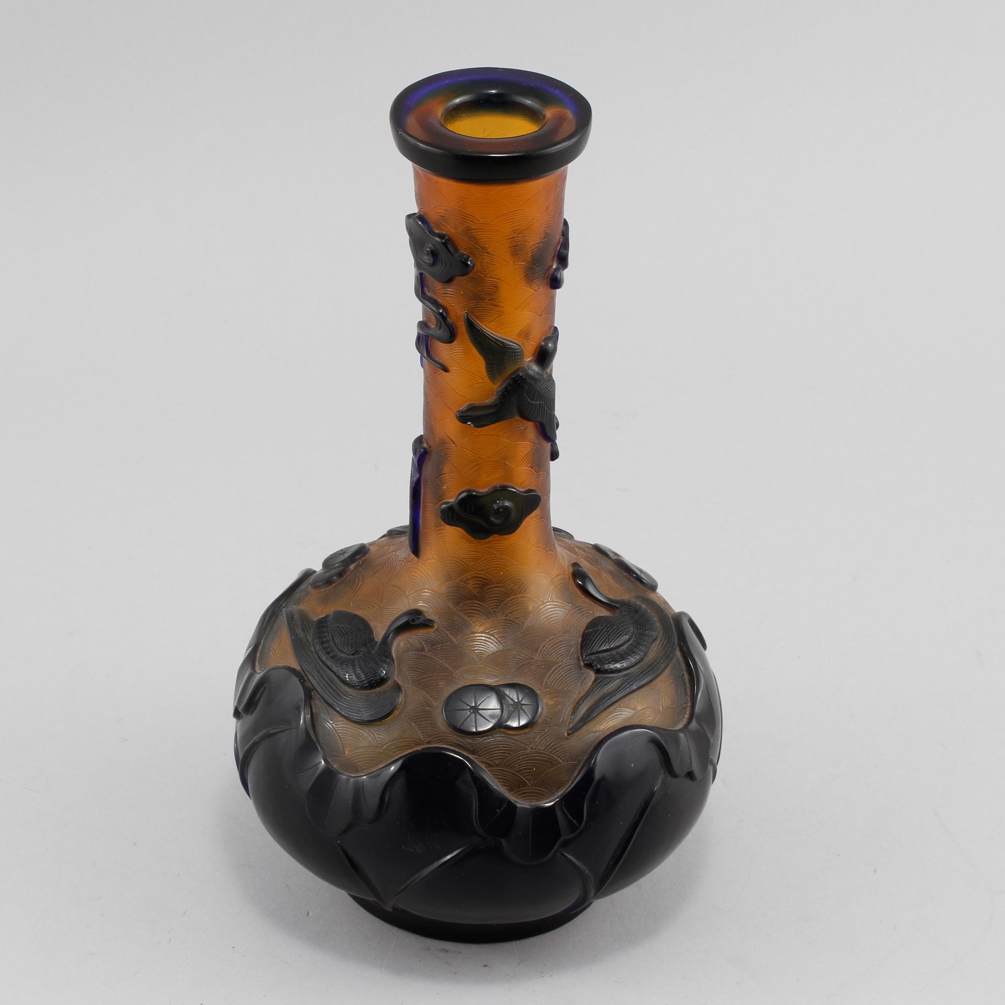 FLASKVAS, Pekingglas, 1900-tal.