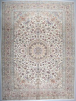 A KESHAN RUG, 403 x 300 cm.03.