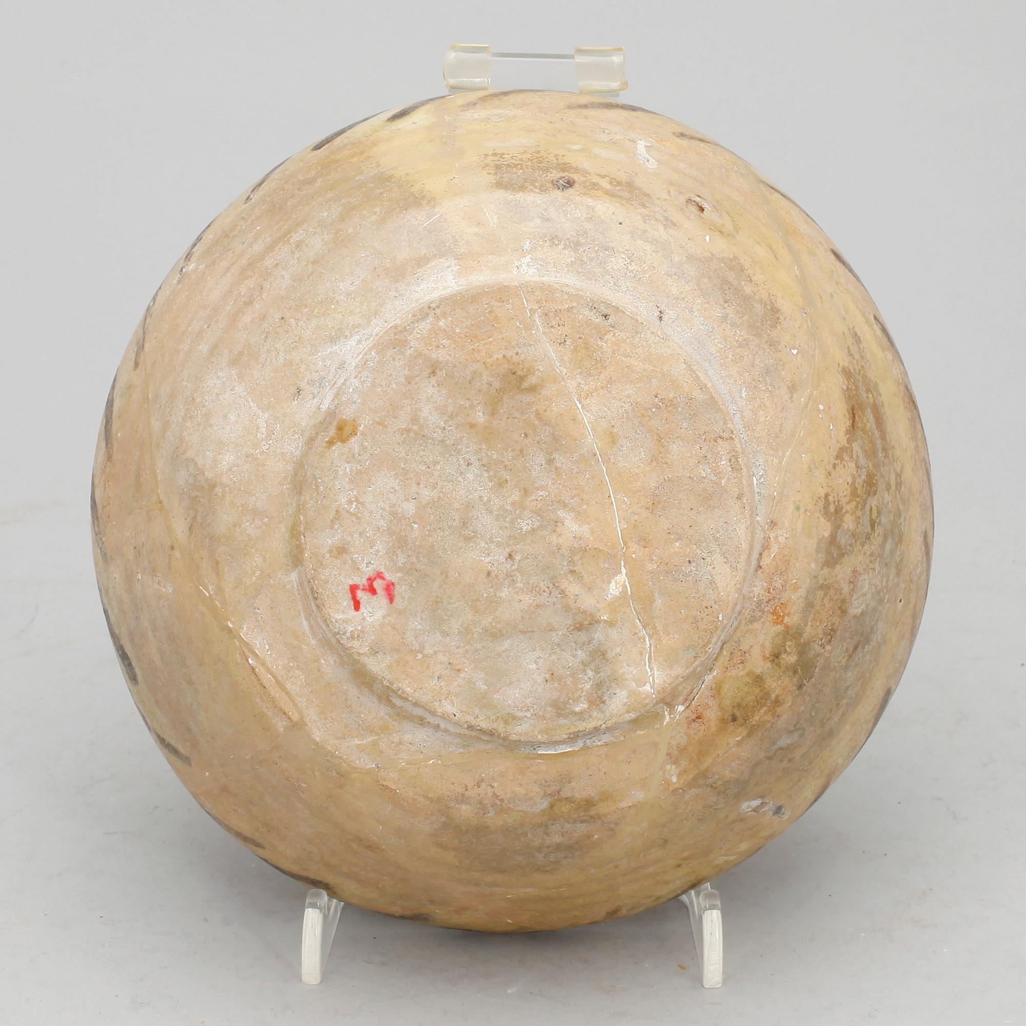 SKÅL, lergods, Persien, trol 1800-tal.